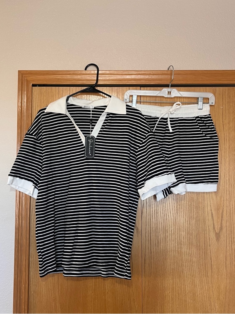 Oncharm women’s two piece lounge set striped short sleeve top and shorts